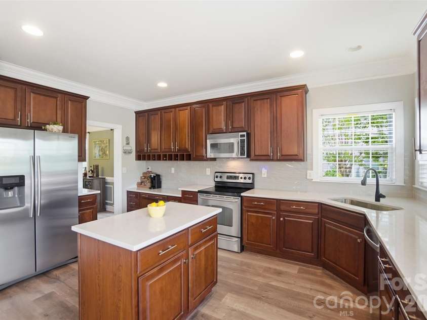 179 Shoreline Parkway, Tega Cay, SC 29708.  MLS# CAR4367689, YatesRealty ID 13426. 