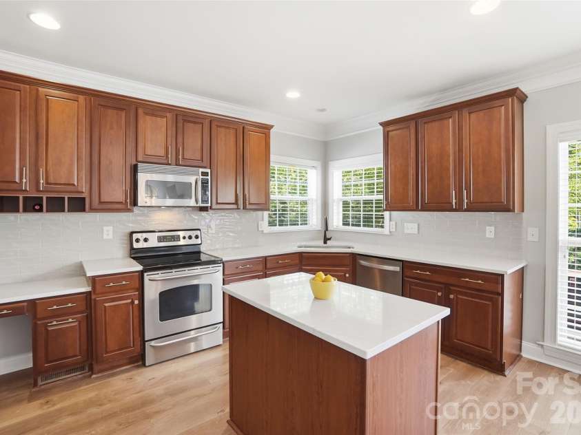 179 Shoreline Parkway, Tega Cay, SC 29708.  MLS# CAR4367689, YatesRealty ID 13426. 