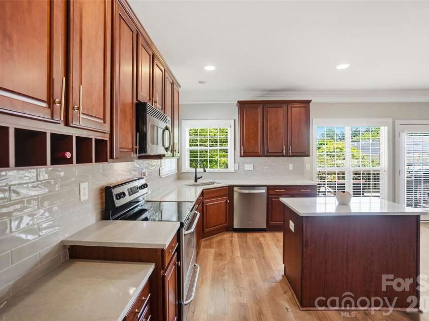179 Shoreline Parkway, Tega Cay, SC 29708.  MLS# CAR4367689, YatesRealty ID 13426. 