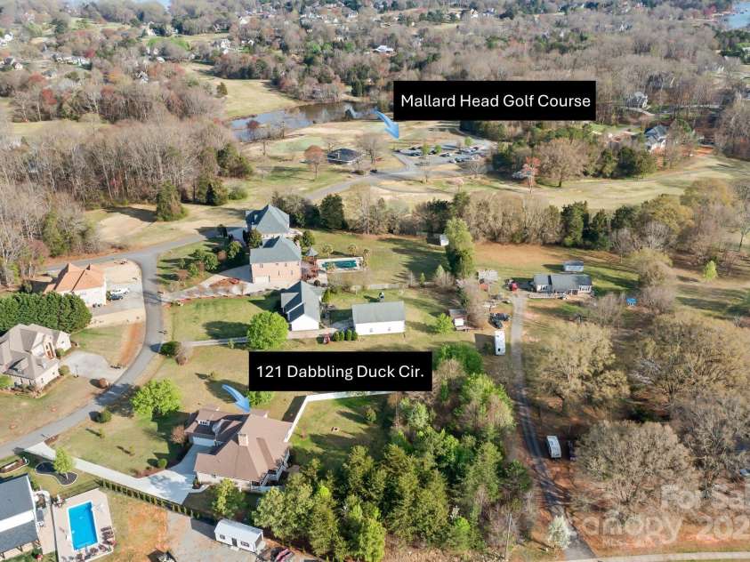 121 Dabbling Duck Circle, Mooresville, NC 28117.  MLS# CAR4232338, YatesRealty ID 13427. Close proximity to Mallard Head golg course