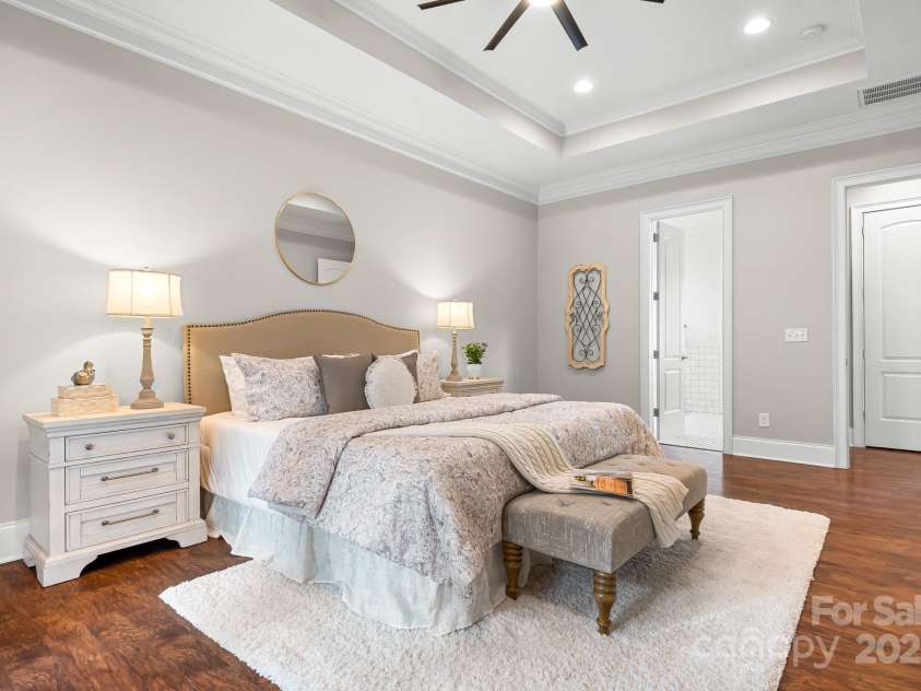 121 Dabbling Duck Circle, Mooresville, NC 28117.  MLS# CAR4232338, YatesRealty ID 13427. Primary bedroom and ensuite bath