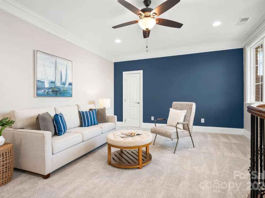 121 Dabbling Duck Circle, Mooresville, NC 28117.  MLS# CAR4232338, YatesRealty ID 13427. Sunny loft on 2nd level