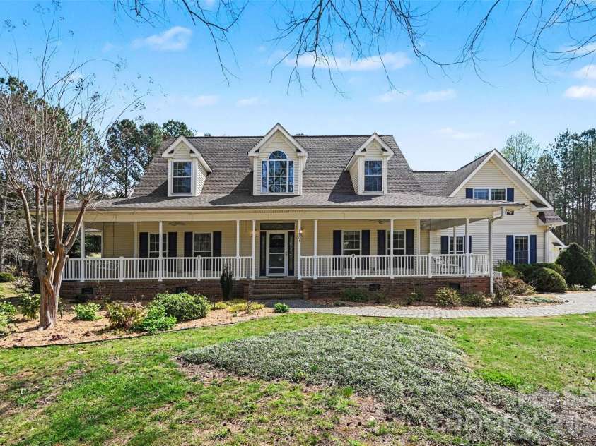 1804 Riva Ridge Court, York, SC 29745.  MLS# CAR4361384, YatesRealty ID 13427. 
