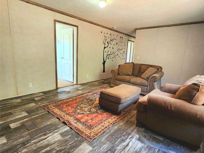 400 Mac Drive, Marion, NC 28752.  MLS# CAR4371147, YatesRealty ID 13429. Family Room