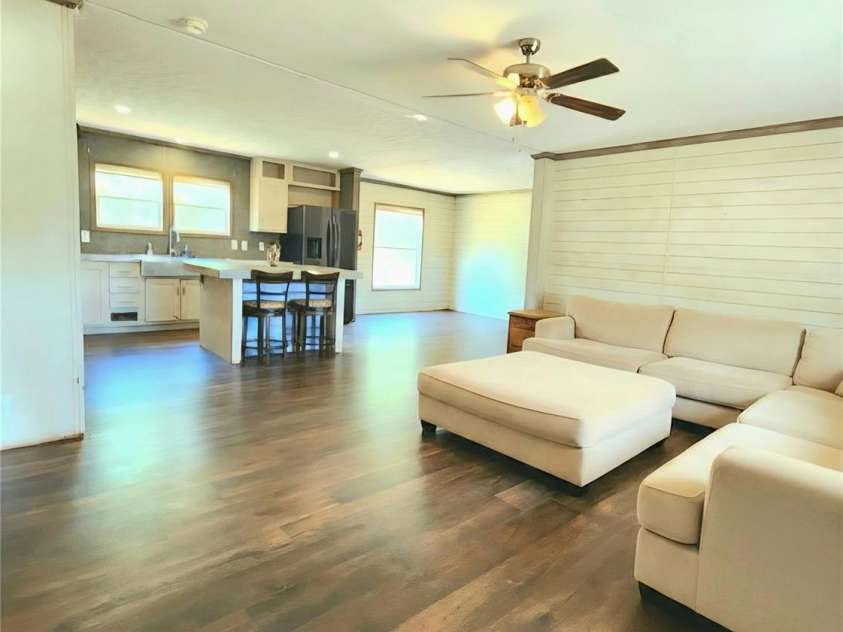 400 Mac Drive, Marion, NC 28752.  MLS# CAR4371147, YatesRealty ID 13429. Living room