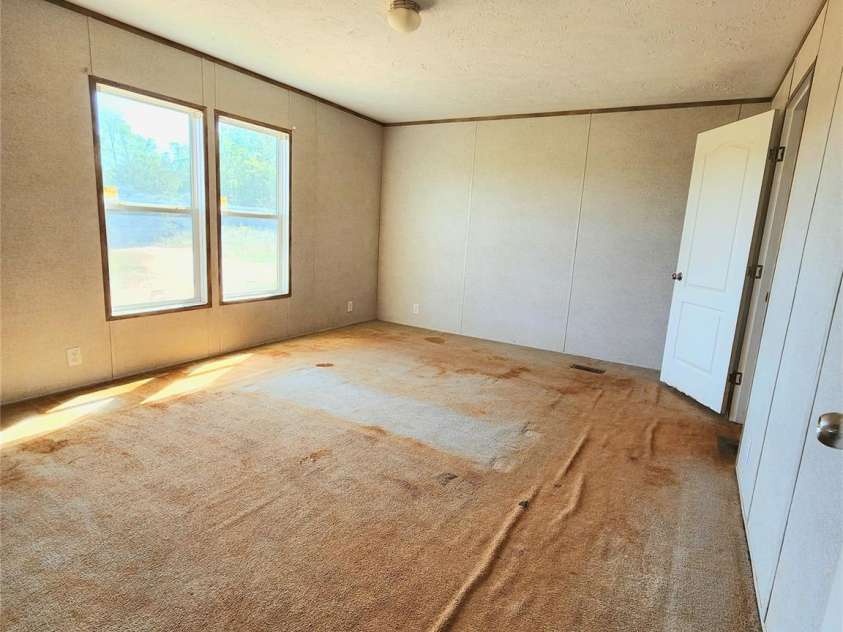 400 Mac Drive, Marion, NC 28752.  MLS# CAR4371147, YatesRealty ID 13429. Primary Bedroom