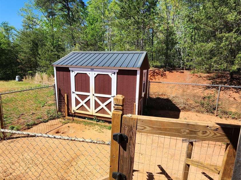400 Mac Drive, Marion, NC 28752.  MLS# CAR4371147, YatesRealty ID 13429. Storage building