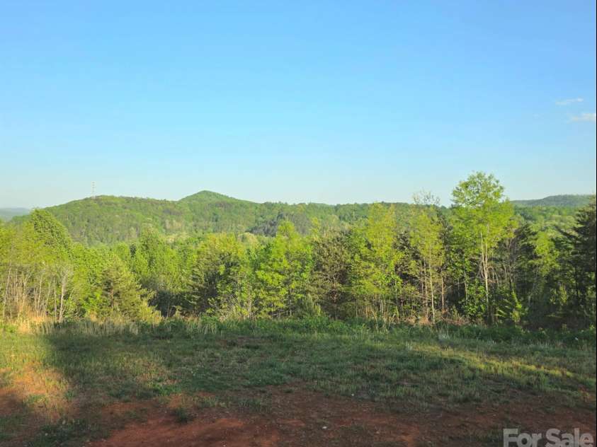 400 Mac Drive, Marion, NC 28752.  MLS# CAR4371147, YatesRealty ID 13429. Views!