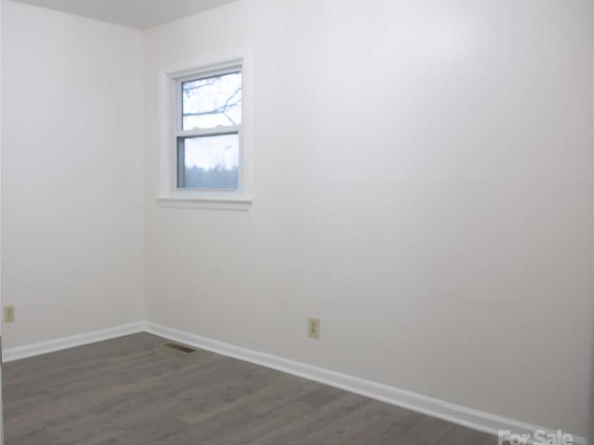 31655 Pinewood Drive, New London, NC 28127.  MLS# CAR4205536, YatesRealty ID 1343. Bedroom 1