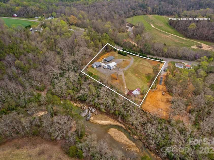 1595 Cheatham Ford Road, Hiddenite, NC 28636.  MLS# CAR4242263, YatesRealty ID 13430. 