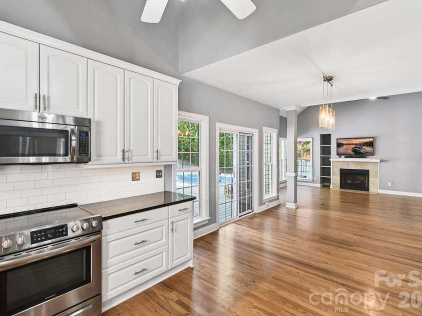 9101 Pitcairn Drive, Tega Cay, SC 29708.  MLS# CAR4363798, YatesRealty ID 13430. 