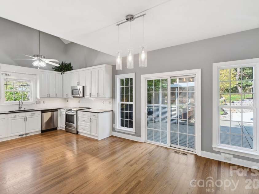 9101 Pitcairn Drive, Tega Cay, SC 29708.  MLS# CAR4363798, YatesRealty ID 13430. 