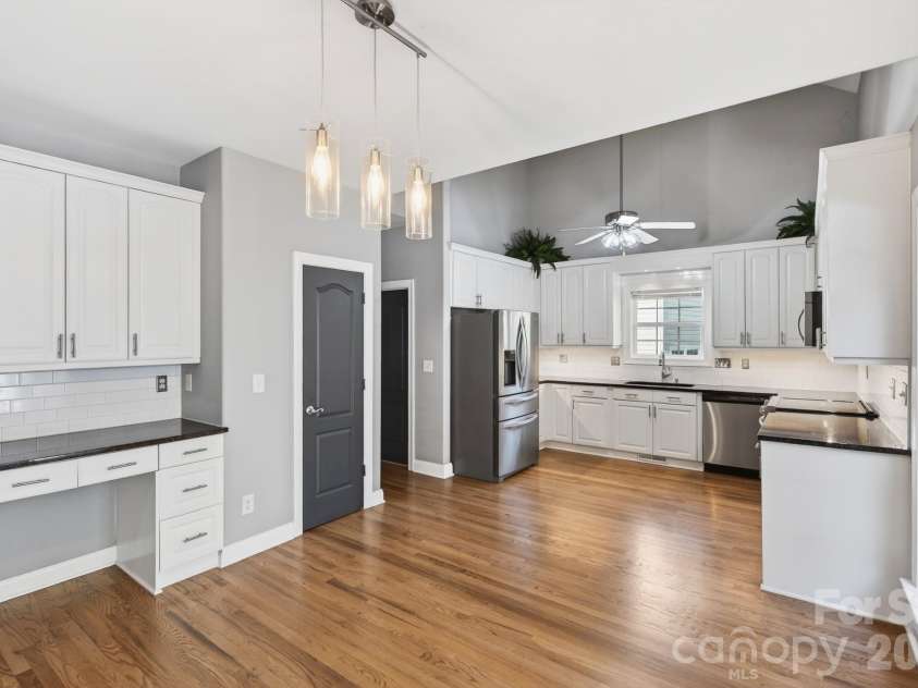 9101 Pitcairn Drive, Tega Cay, SC 29708.  MLS# CAR4363798, YatesRealty ID 13430. 