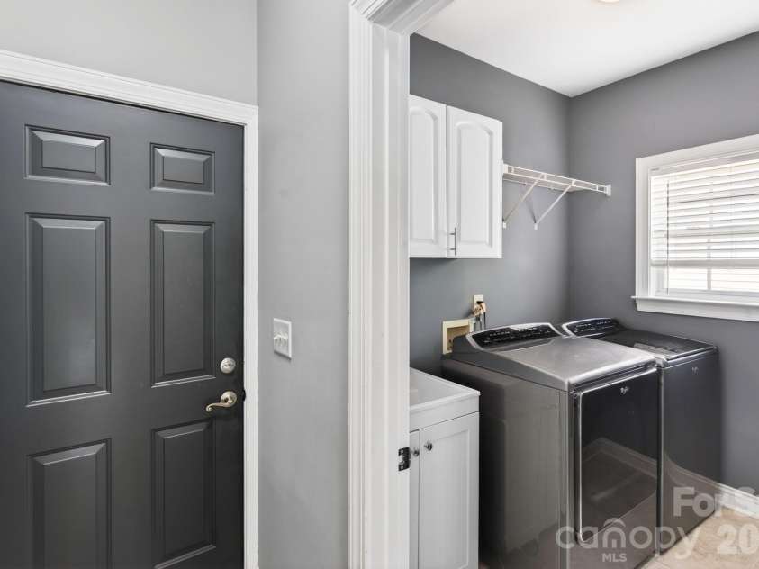 9101 Pitcairn Drive, Tega Cay, SC 29708.  MLS# CAR4363798, YatesRealty ID 13430. 