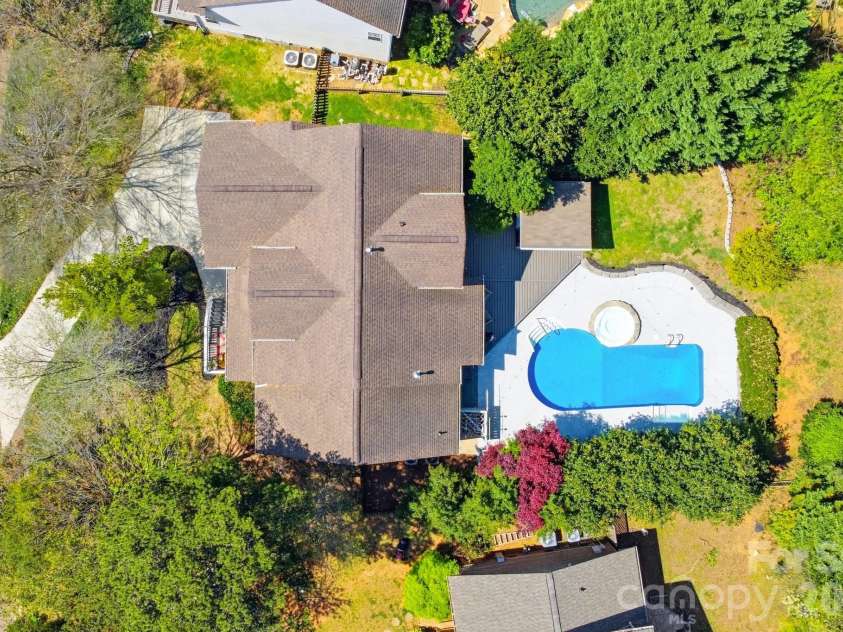 9101 Pitcairn Drive, Tega Cay, SC 29708.  MLS# CAR4363798, YatesRealty ID 13430. 