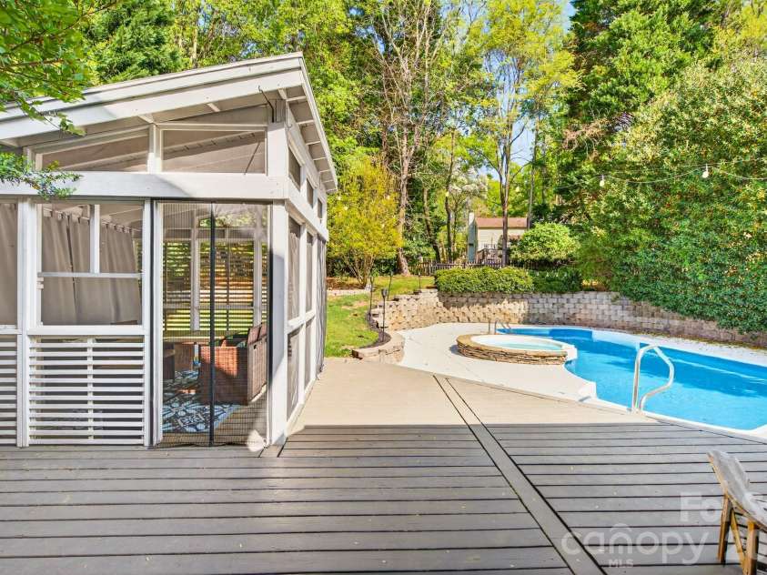 9101 Pitcairn Drive, Tega Cay, SC 29708.  MLS# CAR4363798, YatesRealty ID 13430. 