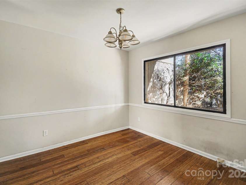 7913 Horse Chestnut Lane, Charlotte, NC 28277.  MLS# CAR4332056, YatesRealty ID 13431. Dining Room