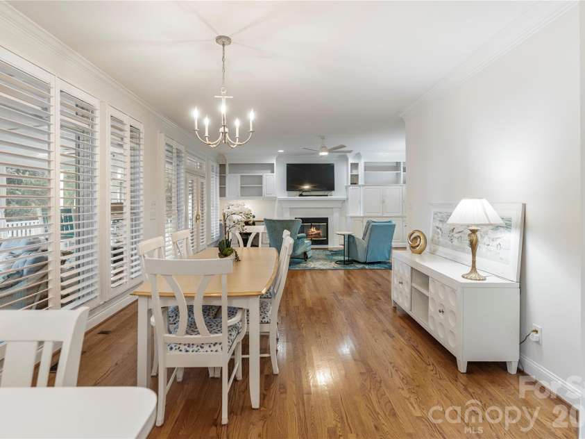 21216 Norman Shores Drive, Cornelius, NC 28031.  MLS# CAR4352622, YatesRealty ID 13432. 