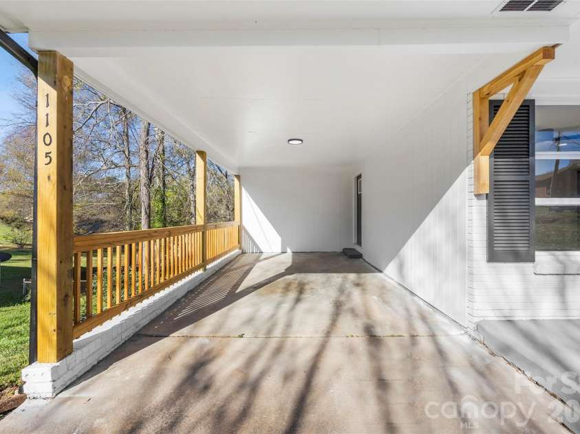 1105 Stanton Drive, Shelby, NC 28150.  MLS# CAR4359295, YatesRealty ID 13435. 