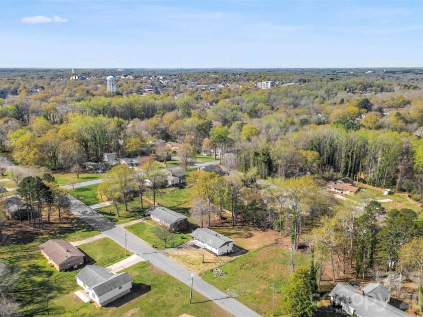 1105 Stanton Drive, Shelby, NC 28150.  MLS# CAR4359295, YatesRealty ID 13435. 