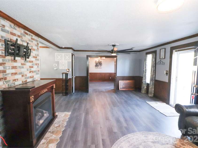 605 US 70 Highway, Hildebran, NC 28637.  MLS# CAR4321162, YatesRealty ID 13435. 