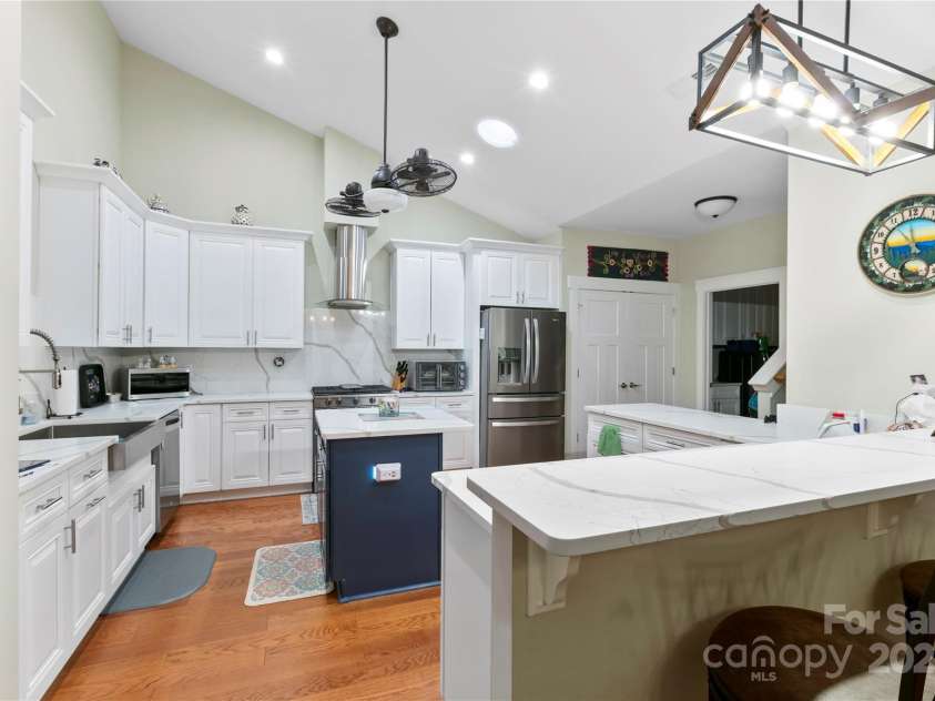 20 Brookstone Place, Candler, NC 28715.  MLS# CAR4248031, YatesRealty ID 13436. Kitchen