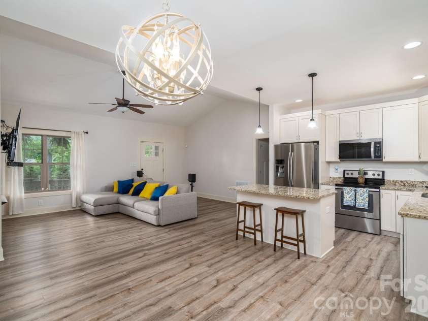2899 Buffalo Shoals Road, Maiden, NC 28650.  MLS# CAR4368742, YatesRealty ID 13436. 