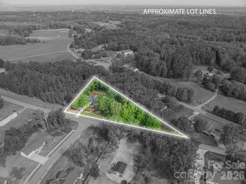 2899 Buffalo Shoals Road, Maiden, NC 28650.  MLS# CAR4368742, YatesRealty ID 13436. 