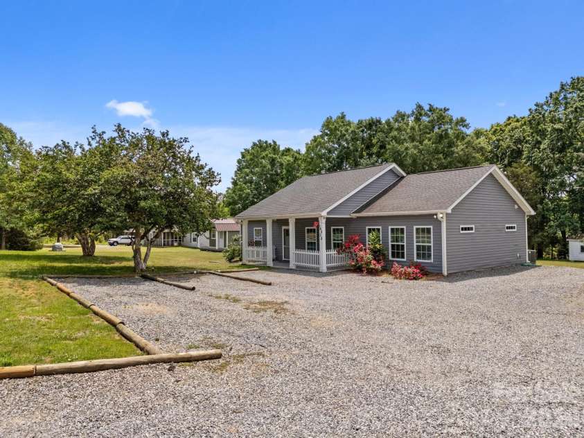 14532 Rocky River Road, Davidson, NC 28036.  MLS# CAR4248123, YatesRealty ID 13438. 