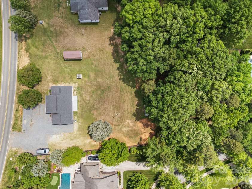 14532 Rocky River Road, Davidson, NC 28036.  MLS# CAR4248123, YatesRealty ID 13438. 