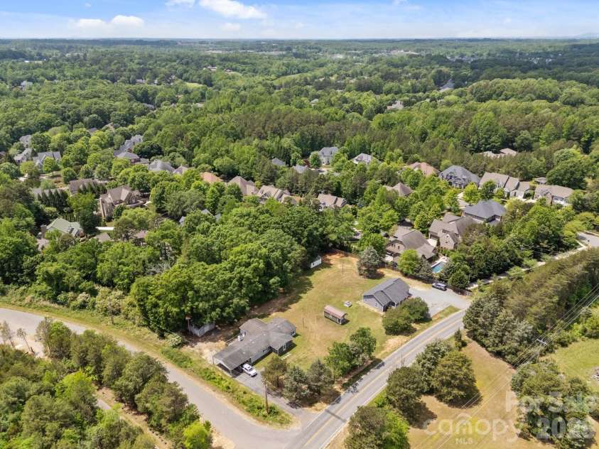 14532 Rocky River Road, Davidson, NC 28036.  MLS# CAR4248123, YatesRealty ID 13438. 