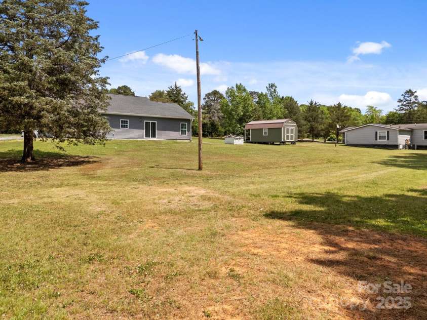 14532 Rocky River Road, Davidson, NC 28036.  MLS# CAR4313544, YatesRealty ID 13438. 