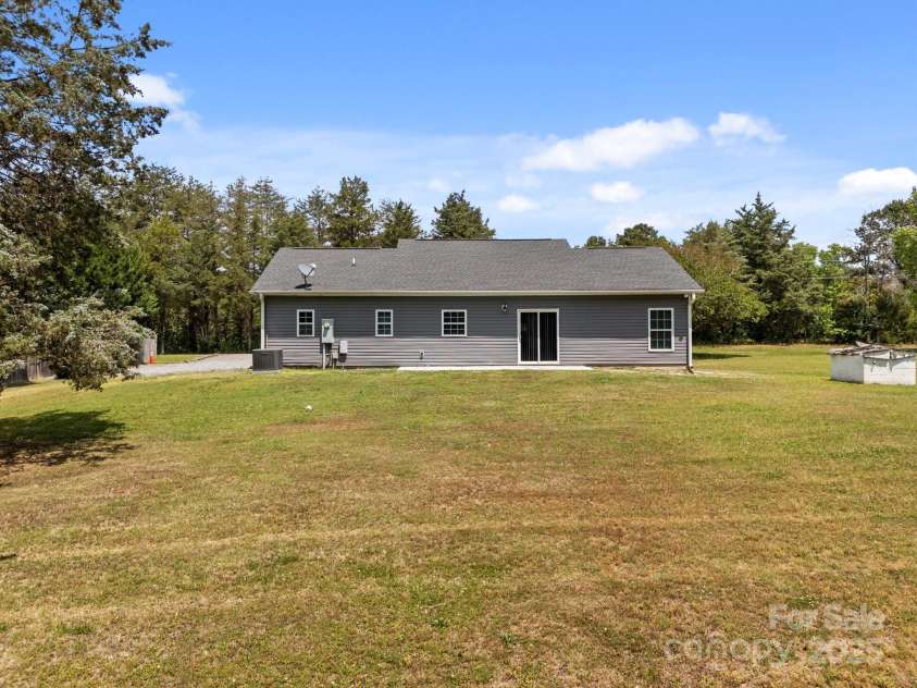 14532 Rocky River Road, Davidson, NC 28036.  MLS# CAR4313544, YatesRealty ID 13438. 