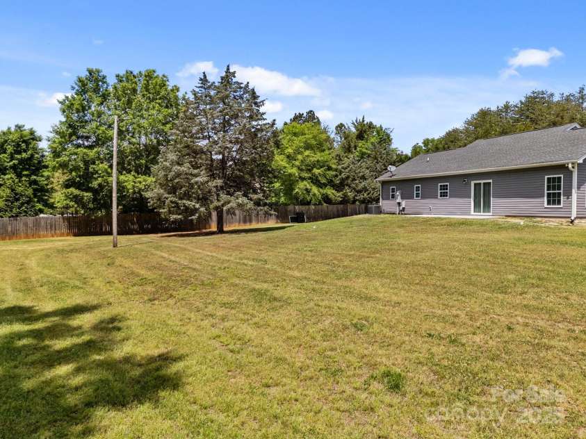 14532 Rocky River Road, Davidson, NC 28036.  MLS# CAR4313544, YatesRealty ID 13438. 