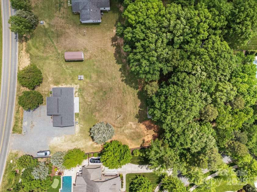 14532 Rocky River Road, Davidson, NC 28036.  MLS# CAR4313544, YatesRealty ID 13438. 