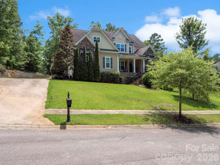 242 Wren Creek Circle, Blythewood, SC 29016.  MLS# CAR4368779, YatesRealty ID 13438. 
