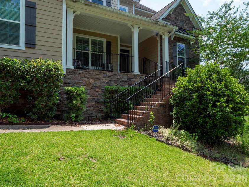 242 Wren Creek Circle, Blythewood, SC 29016.  MLS# CAR4368779, YatesRealty ID 13438. 