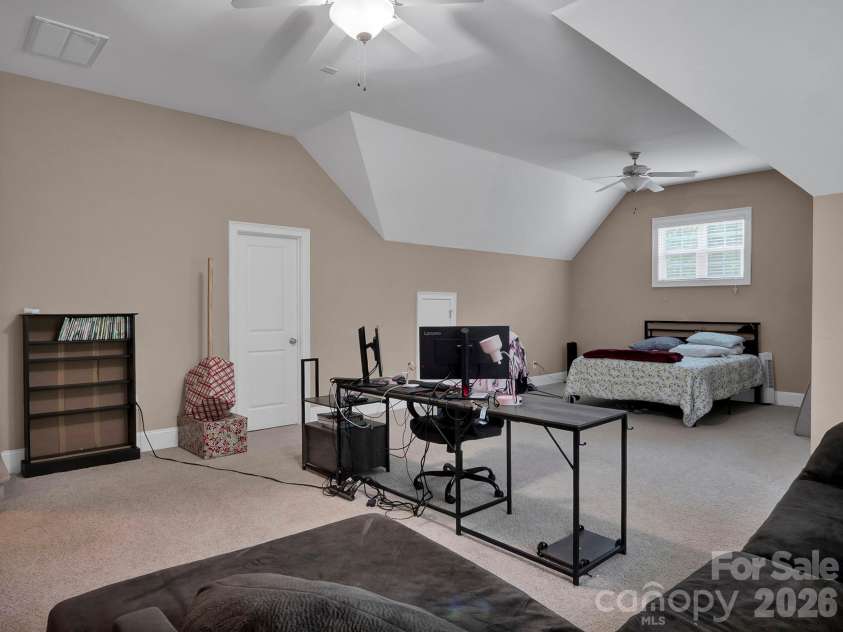 242 Wren Creek Circle, Blythewood, SC 29016.  MLS# CAR4368779, YatesRealty ID 13438. 