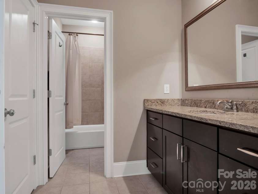 242 Wren Creek Circle, Blythewood, SC 29016.  MLS# CAR4368779, YatesRealty ID 13438. 