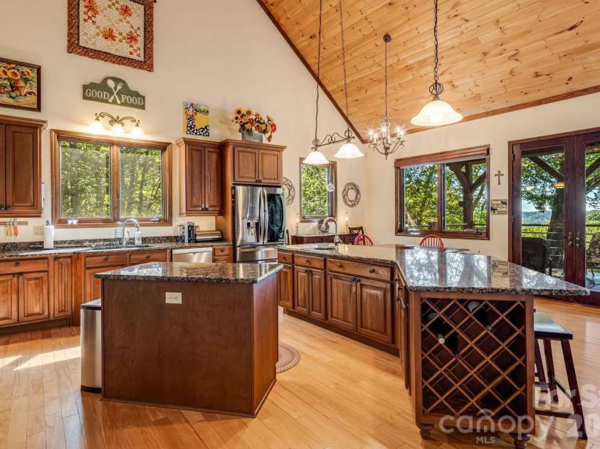 191 Ivy Way, Mars Hill, NC 28754.  MLS# CAR4308782, YatesRealty ID 1344. Fabulous kitchen for entertaining guests.