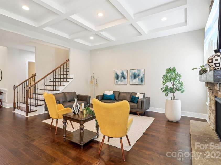 1004 Princesa Drive, Matthews, NC 28104.  MLS# CAR4251580, YatesRealty ID 13440. 