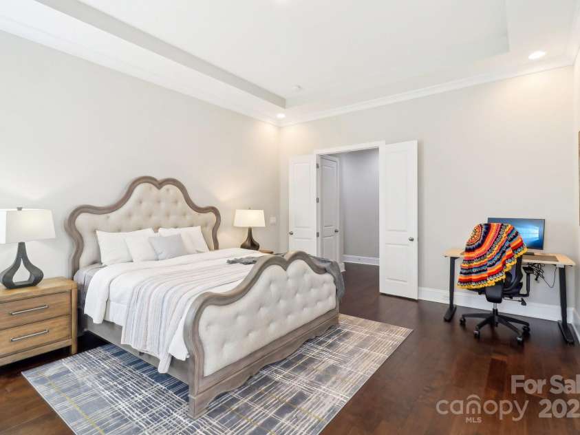 1004 Princesa Drive, Matthews, NC 28104.  MLS# CAR4251580, YatesRealty ID 13440. Primary Bedroom