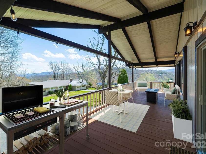 405 Strawberry Lane, Newland, NC 28657.  MLS# CAR4251206, YatesRealty ID 13441. Virtually staged