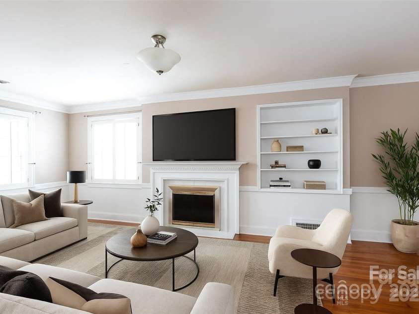 539 Marsh Road, Charlotte, NC 28209.  MLS# CAR4247791, YatesRealty ID 13443. 