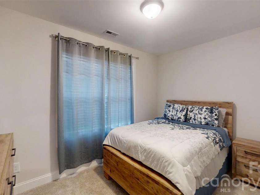 620 13th Street, Hickory, NC 28602.  MLS# CAR4349430, YatesRealty ID 13443. 