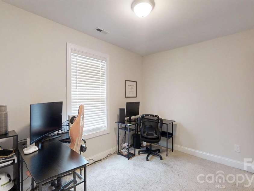 620 13th Street, Hickory, NC 28602.  MLS# CAR4349430, YatesRealty ID 13443. 