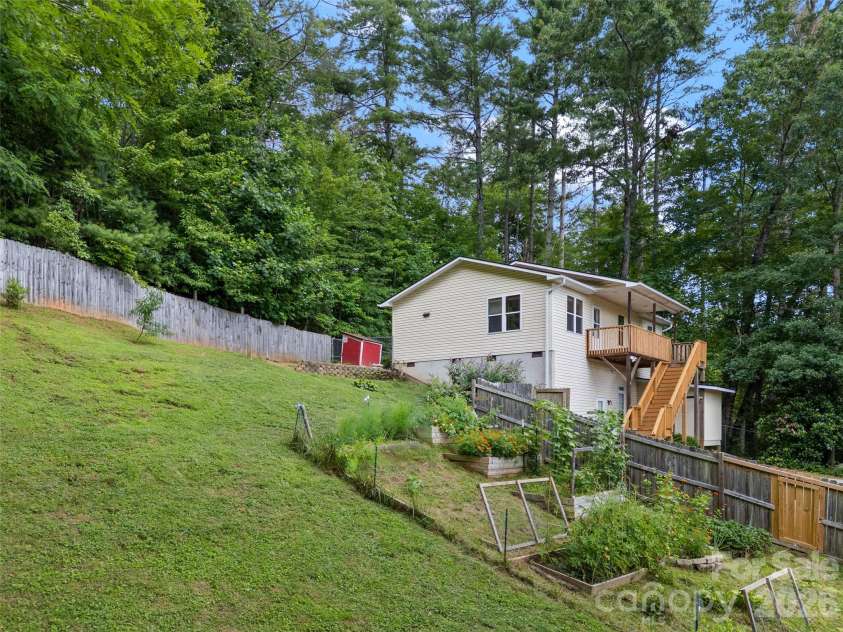 96 Habitat Way, Brevard, NC 28712.  MLS# CAR4342225, YatesRealty ID 13444. 
