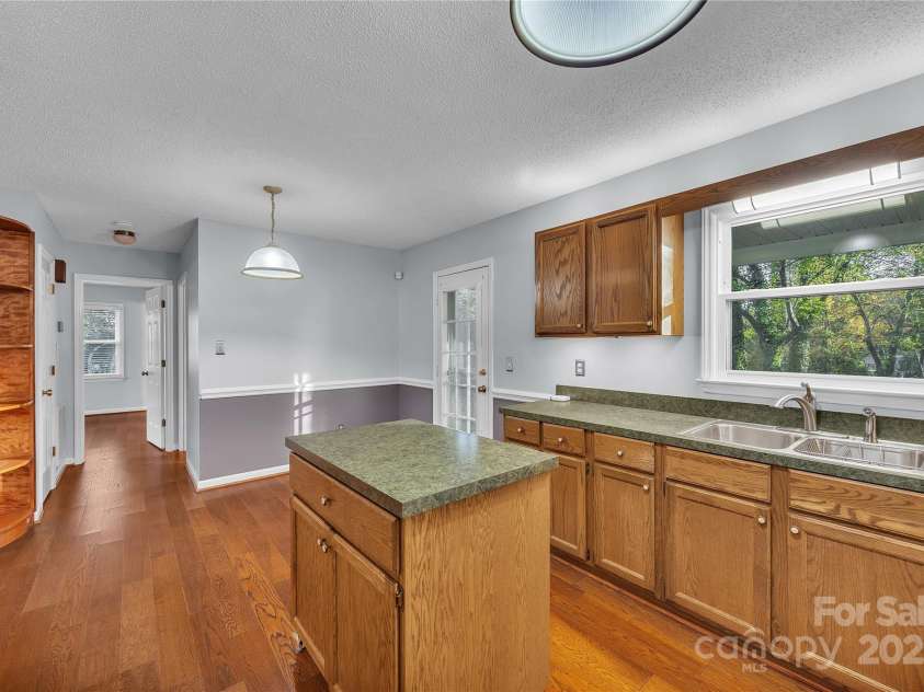 106 Gallarie Place, Salisbury, NC 28144.  MLS# CAR4321923, YatesRealty ID 13445. 