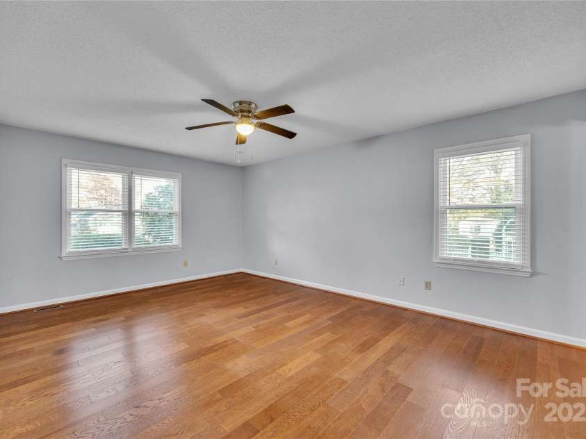 106 Gallarie Place, Salisbury, NC 28144.  MLS# CAR4321923, YatesRealty ID 13445. 