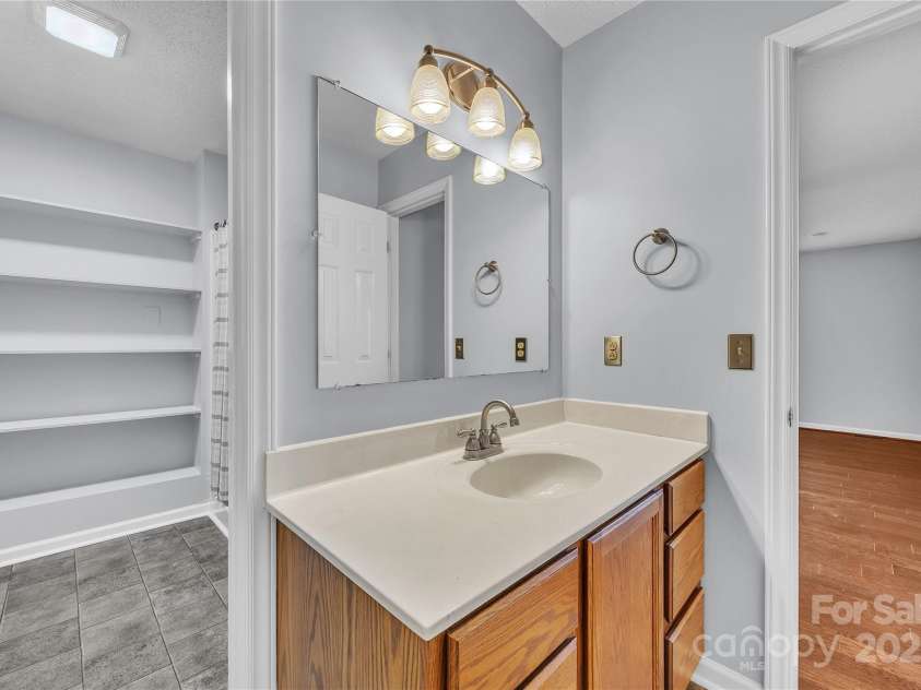 106 Gallarie Place, Salisbury, NC 28144.  MLS# CAR4321923, YatesRealty ID 13445. 